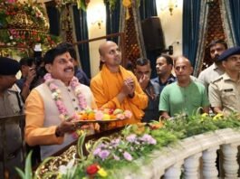 भगवान श्रीकृष्ण ने कष्टों के बीच रहकर भी जीवन को सार्थक बनाने की दी सीख : मुख्यमंत्री डॉ. यादव