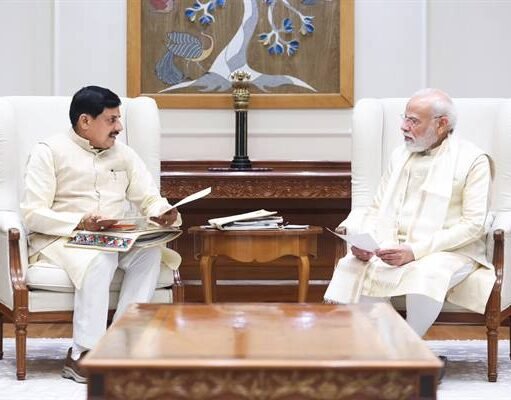 प्रधानमंत्री श्री मोदी से मुख्यमंत्री डॉ. यादव ने की आत्मीय भेंट