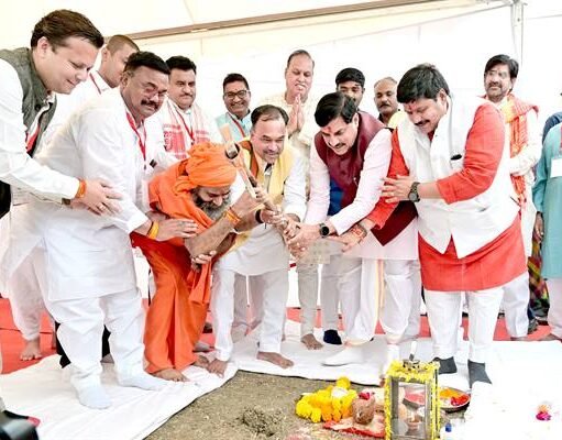आदर्श विद्यालयों से ही नई पीढ़ी संस्कारित होगी : मुख्यमंत्री डॉ. यादव
